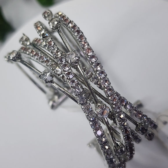 Silver Clear  Crystal Open Cuff Bracelet New - Picture 5 of 9